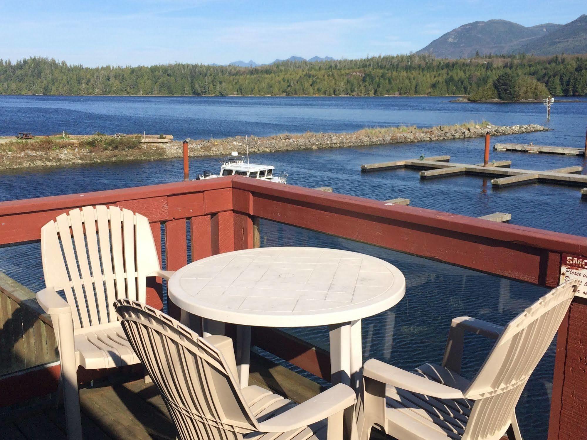 Island West Resort Ucluelet Exterior photo