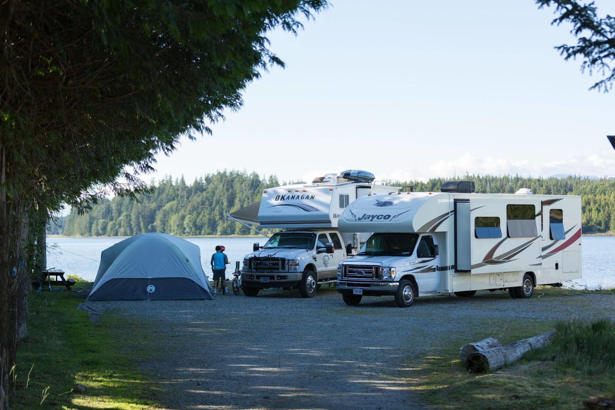 Island West Resort Ucluelet Exterior photo